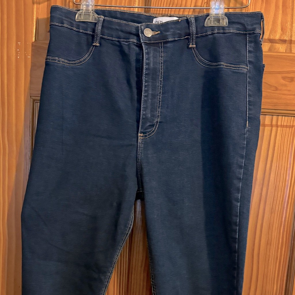 Brand New Sculpture Skinny Jean